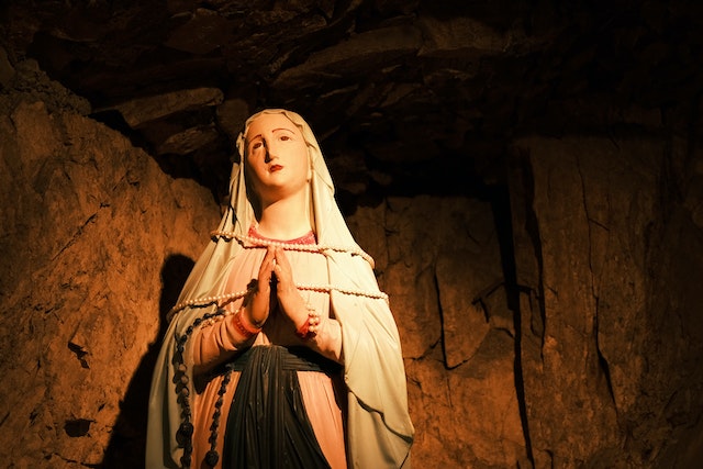 A statue of Mary.
