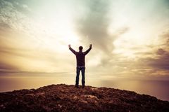 guillaume-de-germain-rEVQCk1dqrA-unsplash-Ye1GZhX7
