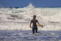 surfer-3729052_1920-1024x635