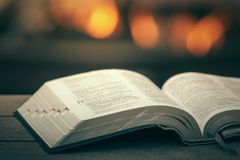 timothy-eberly-ydxJsi9ouOk-unsplash-1-BAeiGpqu
