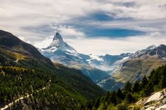 matterhorn-2235816_960_720-RjNQGm1p