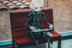 AI 시대 새벽 책상