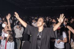 Católicos serão parcela menor que 50% da população no Brasil em 2022