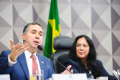 Tribos indígenas isoladas não poderão receber missões, decide Barroso