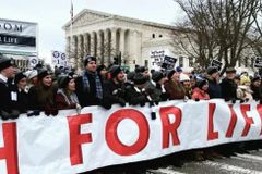 Mais de 100.000 americanos comparecem Marcha pela Vida 2022