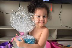 'Jesus me pegou pelos braços', diz menina que se afogou em rio no AP