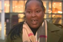 Pastora é processada por fazer culto com sem tetos