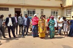 Cristãos são presos por fazer orações nas ruas de Uganda