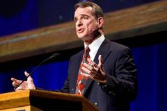 Teólogo diz que é impossível um ateu ser feliz: "Sem Deus, a vida não tem propósito"