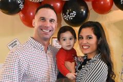 Evangelista morto a tiros na frente da esposa e do filho enquanto pregava