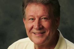 Pastor Dave Roberson morre aos 78 anos de idade