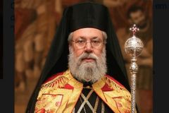Igreja Ortodoxa de Chipre vai suspender padres que não foram vacinados