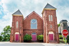 Igreja de 200 anos fecha as portas por falta de membros, nos EUA