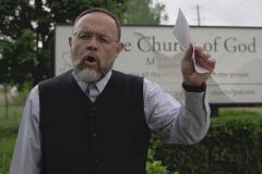 Igreja canadense é multada em 183 mil dólares por cultos ao ar livre na pandemia
