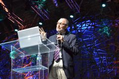 Cientistas e pastores irão preparar jovens para manterem a fé na vida universitária