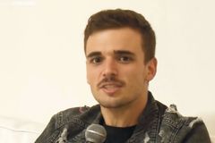 Pastor relativiza a sacralidade da Bíblia e fiéis veem heresia e apostasia em declaração | Notícias Gospel