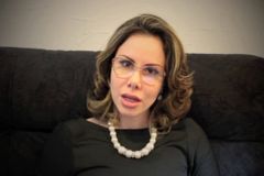 Sarah Sheeva detona pastores que cedem o altar para novos convertidos