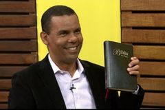 Teólogo diz que pandemia é crucial para volta de Jesus: “Caminhamos para um governo único”