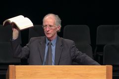John Piper alerta sobre fantasias sexuais no casamento: 'Pecado fantasiado ainda é pecado'