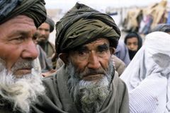 Caça aos cristãos no Afeganistão: ‘Estão todos escondidos ou fugindo’, diz ativista