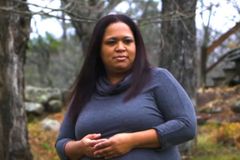 Mulher que vivia na prostituição conta testemunho radical de conversão