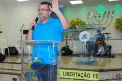 Com depressão, pastor é achado morto em casa; suspeita é de suicídio