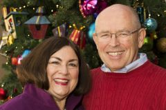 Pastor testemunha cuidado de Deus em meio à enfermidade: "Tenho Parkinson e estou em paz"