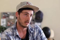 À beira da morte após overdose, jovem tem visão de anjo e se entrega a Jesus