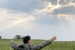 “Deus não te vê em sua condição atual, Ele te vê na perspectiva da eternidade”, diz pastor