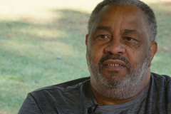 No corredor da morte injustamente, cristão ganha membro do Ku Klux Klan para Cristo