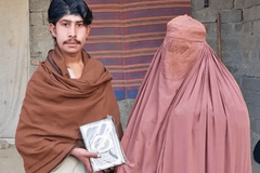 Jovem de 17 anos alcança aldeia muçulmana inteira para Jesus