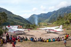 Pilotos missionários voam até as aldeias mais isoladas do mundo para levar o Evangelho