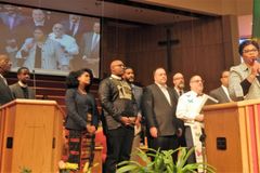 Igreja paga mais de US$ 100 milhões em dívidas médicas de famílias nos EUA