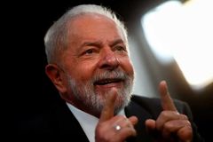 Lula critica invasão de vereador petista e defende a Igreja