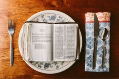 Bíblia — nosso alimento espiritual