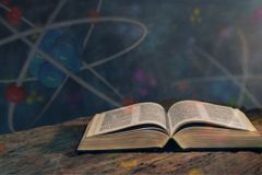 É possível conciliar Ciência e Fé?