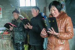 Partido Comunista Chinês está reescrevendo a Bíblia e cita Jesus como pecador