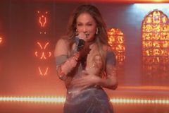 Novo clipe de Jennifer Lopez é uma blasfêmia contra a Igreja