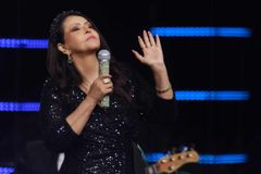 Shirley Carvalhaes irá gravar DVD para comemorar 45 anos de carreira