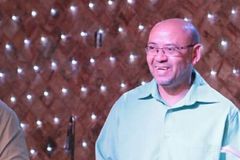Denunciado por estupro de menina de 11 anos, pastor é afastado do cargo
