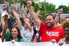 Ex-gay: "Pessoas estão deixando o estilo de vida LGBTQ para seguir Jesus Cristo" | Notícias Gospel