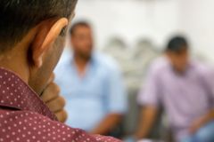 A igreja cresce e floresce graças à perseguição, relata cristão perseguido