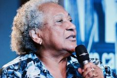 Edméia Willians faz um alerta à igreja: “Estamos no tempo do fim, a figueira já floresceu”