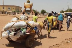 Mais de meio milhão de pessoas estão deslocadas em Burkina Faso