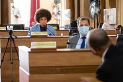 Conselho de Ética abre processo contra vereador do PT que invadiu igreja em Curitiba