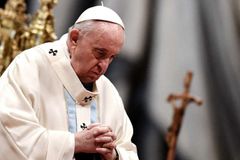 Papa Francisco vai à embaixada russa para pedir o fim da guerra