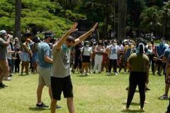 Evangélicos se reúnen para pedir fim da guerra e do carnaval