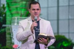 Com óbito já assinado, homem sai da UTI e médico admite ação de Deus