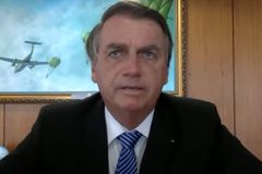 Bolsonaro anuncia visto humanitário para refugiados da Ucrânia