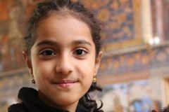 Presa, cristã prepara filha para a perseguição no Irã: “Não se preocupe, nós voltaremos”